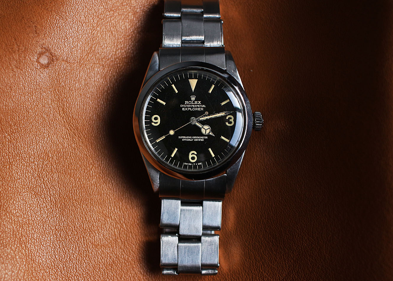 Sold item ］1966 Vintage Explorer I Ref.1016 with Glossy Gilt Dial – ブログ /  アンティークロレックス│CORLEONE