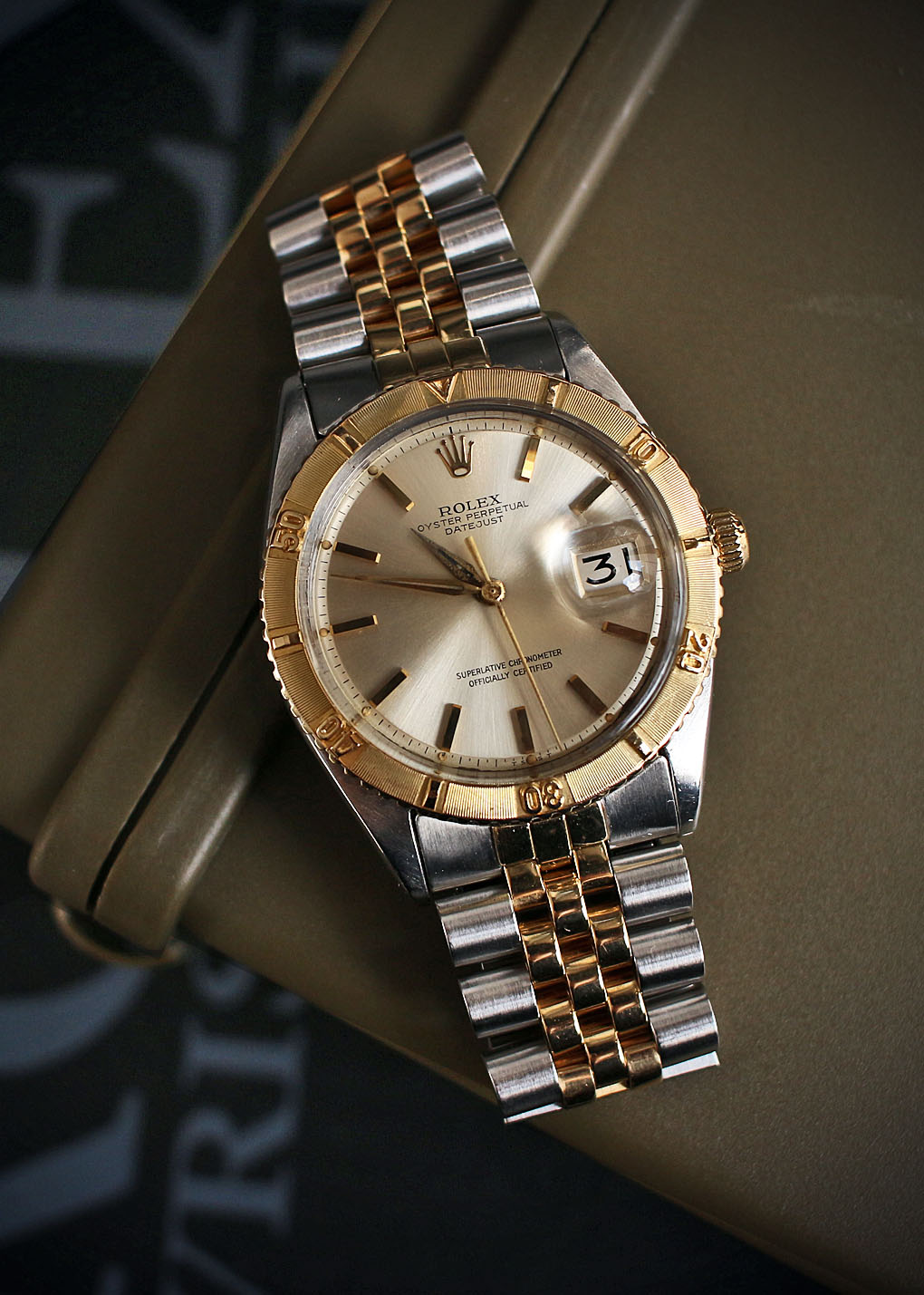 入荷情報2633 ROLEX DATE JUST REF.1625 SS & YG '65 Thunder Bird – ブログ / アンティーク ロレックス│CORLEONE